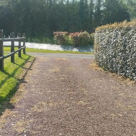 Du Domaine De La Longue Fosse بيت للعطل *