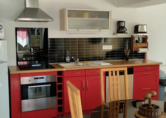 Du Domaine De La Longue Fosse *